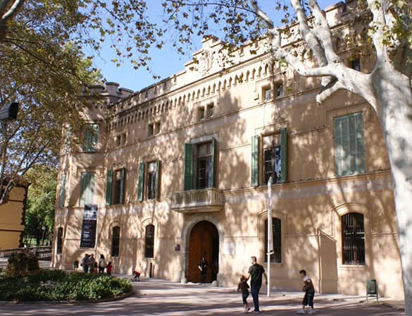 Museu de Matemàtiques de Catalunya (MMACA)