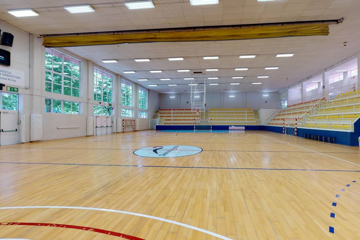 Polideportivo Municipal Bidebieta