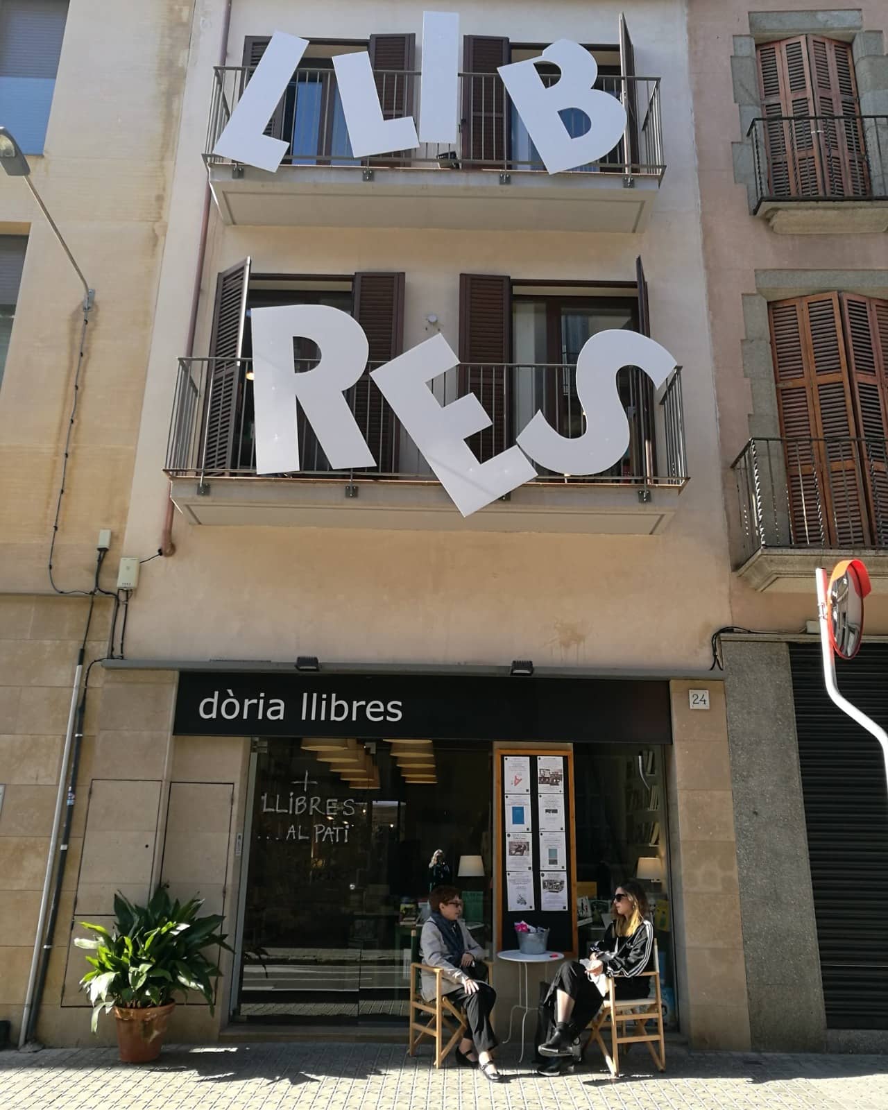 Dòria Llibres