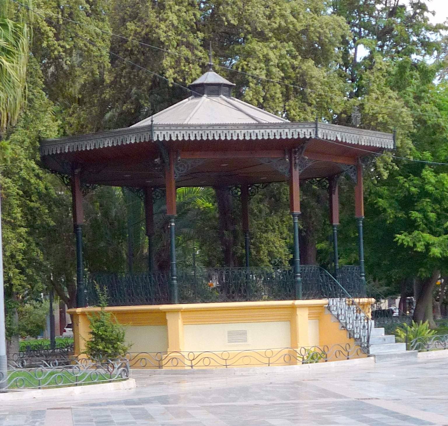 Glorieta Gabriel Miró