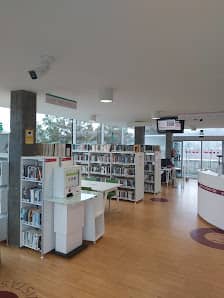 Biblioteca Pública Municipal Xosé Neira Vilas