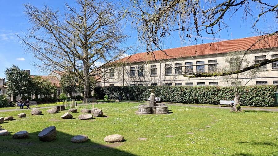 Xardín das Pedras que Falan