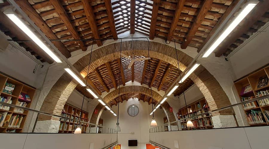 Biblioteca Can Sumarro