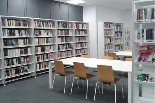 Biblioteca Municipal de Zurbaranbarri