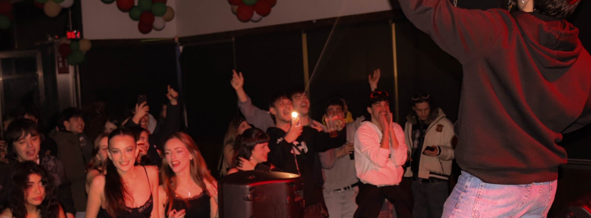 Monocromatics Under Zone Vanitas