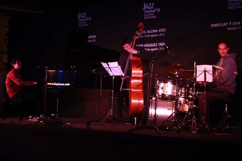 Yago Vázquez Trío + Jam Session