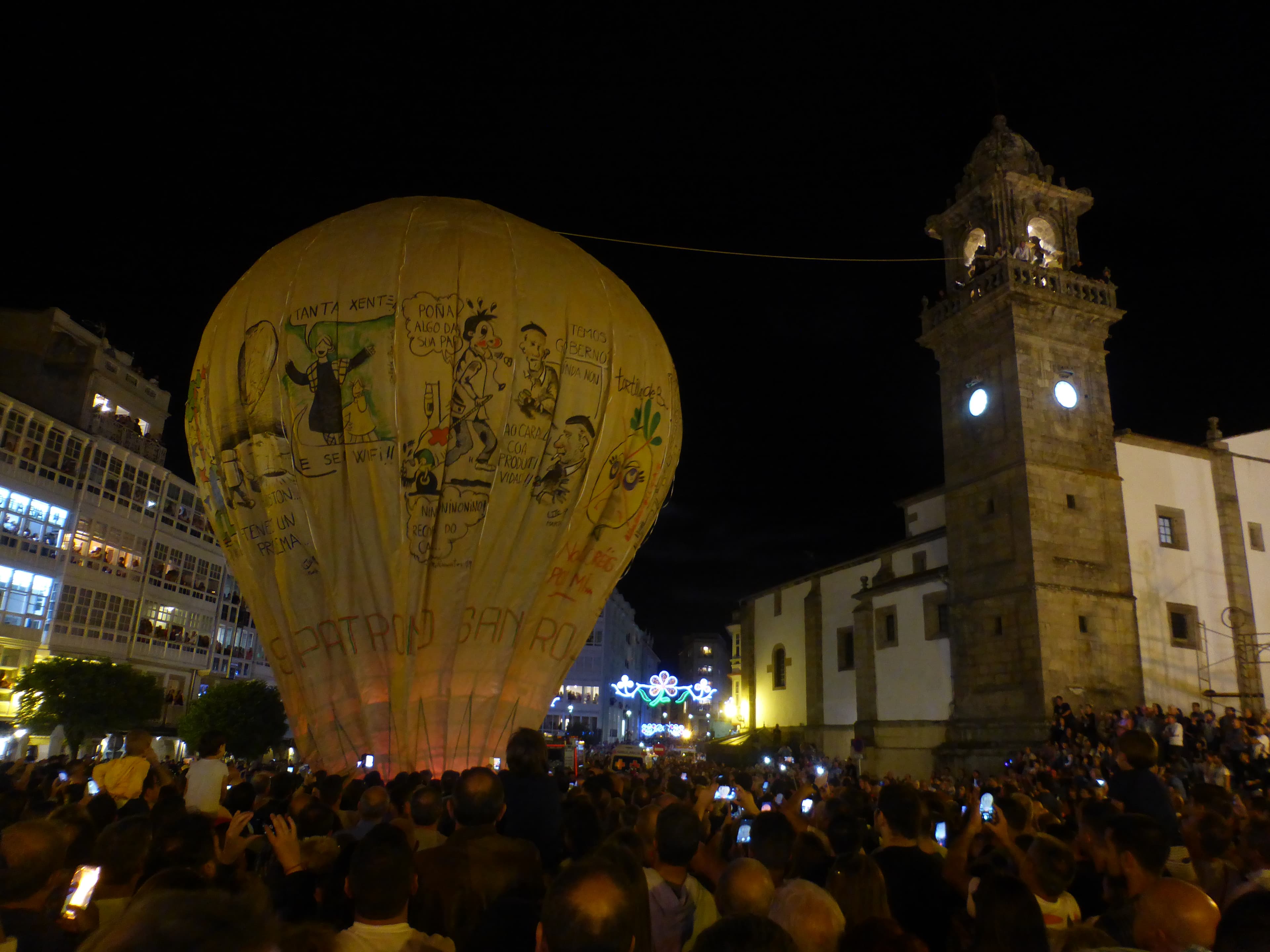 Inauguración de la exposición 'Globo de Betanzos. Estrela fugaz'