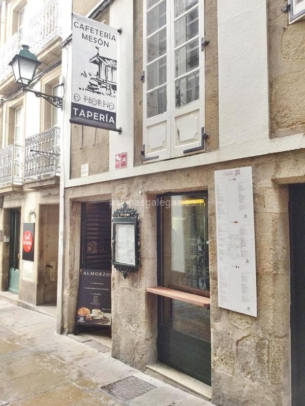 Mesón O Piorno: Sabor Gallego en el Corazón de Santiago