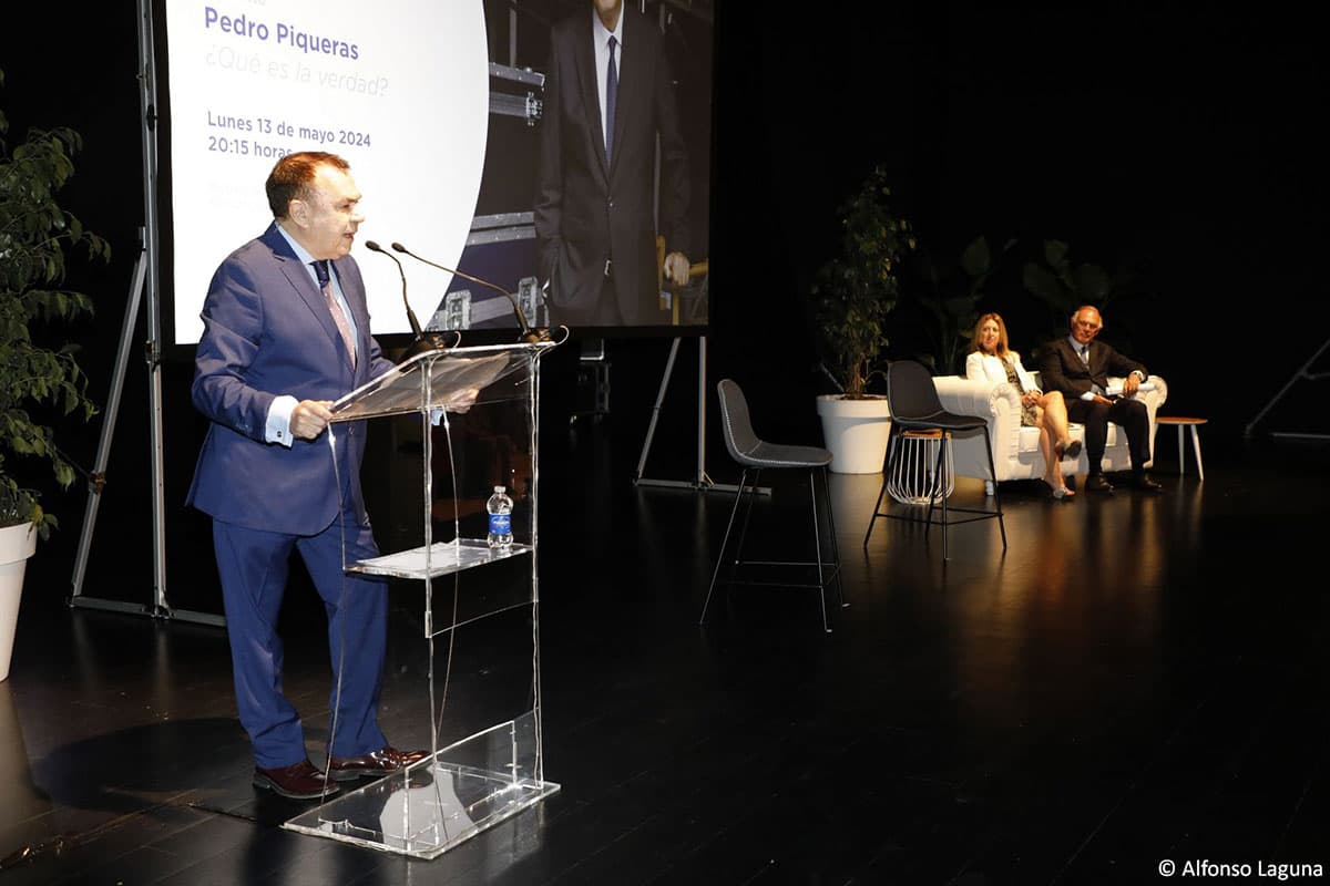 Club FARO: Pedro Piqueras - 'Cuando ya nada es urgente'