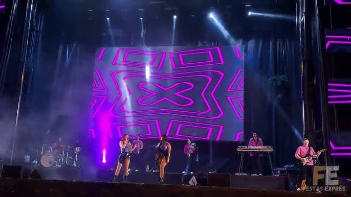 Actuaciones de Unión Musical de Coruxo y Orquestra La Ocaband