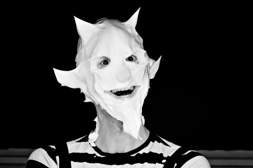 Representación teatral da obra 'Solo'