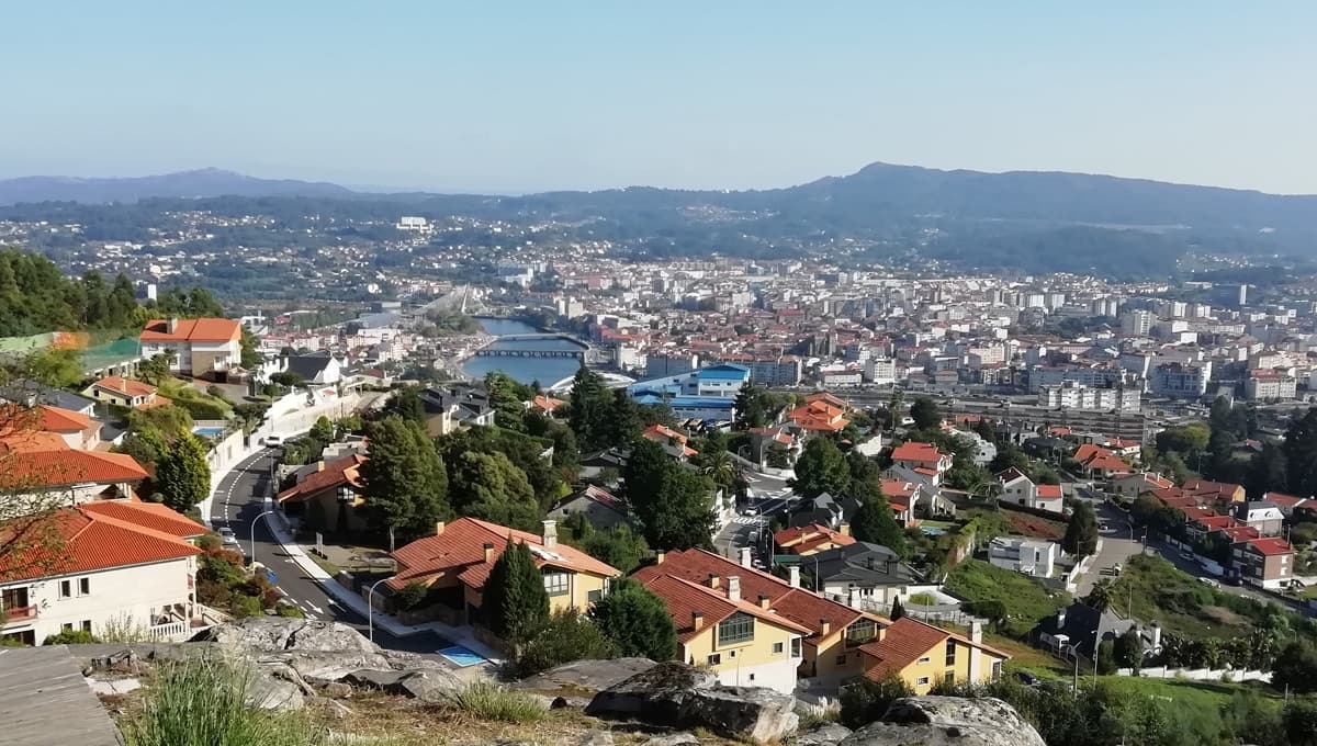 Poio enciende la Navidad: ¡Luces y magia en la comarca!