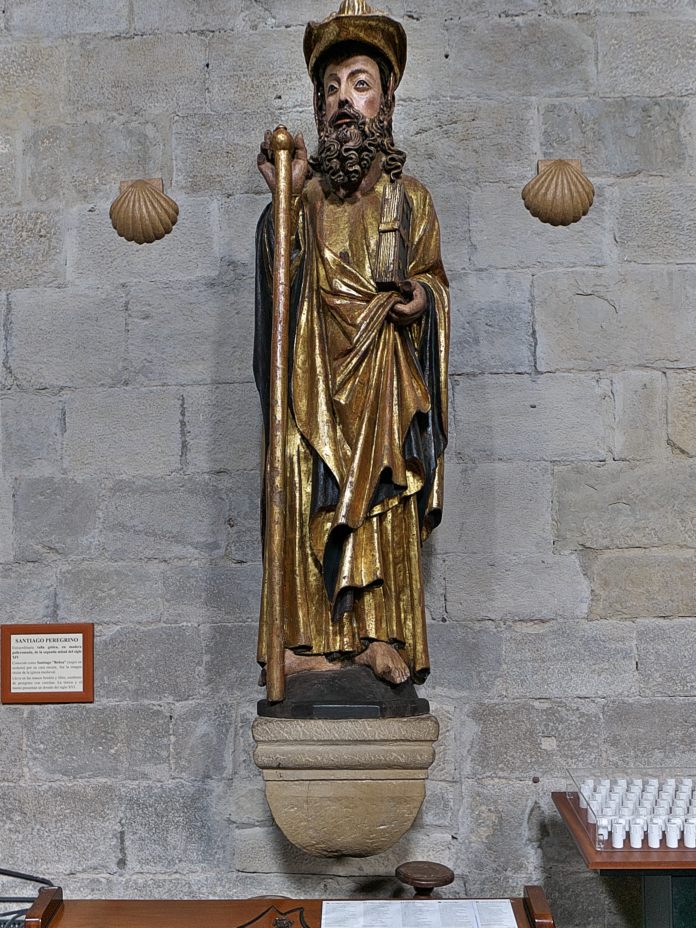 Misa solemne y procesión
