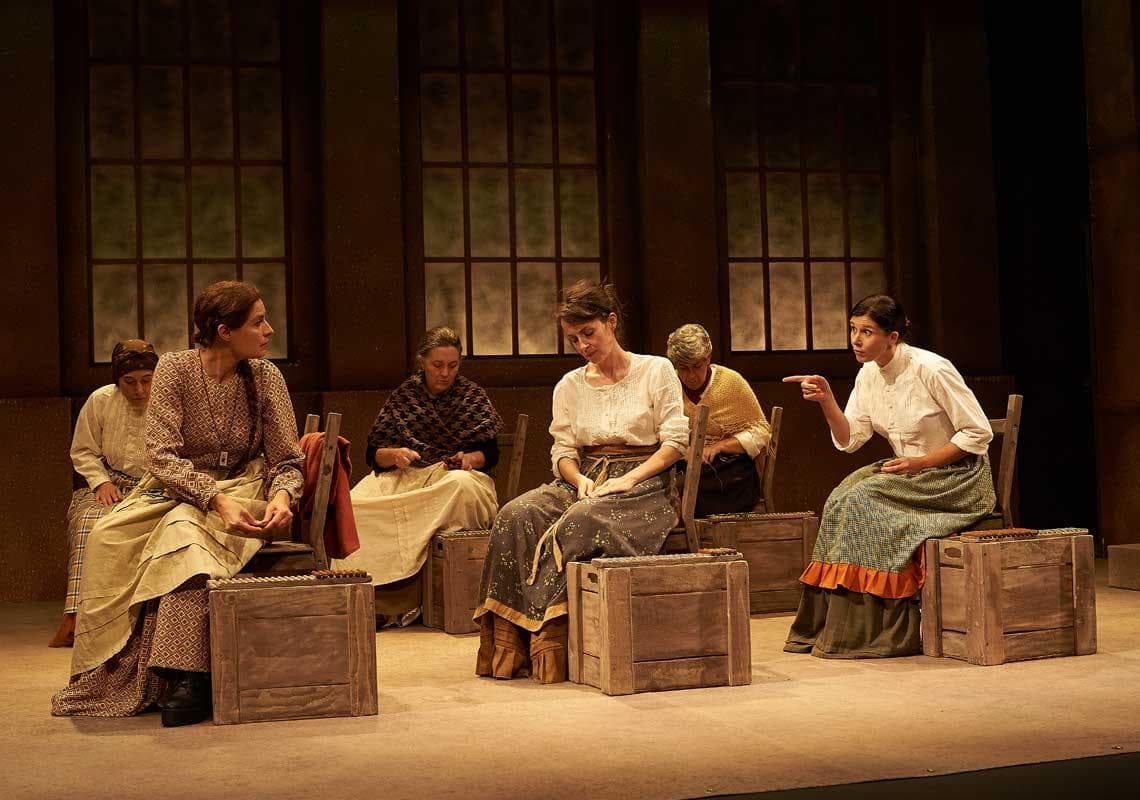 Ofrenda floral de las cigarreras