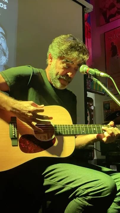 Concierto de Santi Campos en Ho Vermú