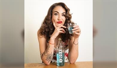 Esther Manito: Slagbomb