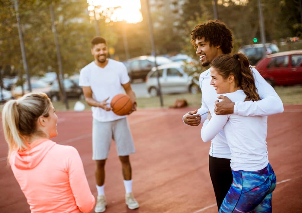 Máis alá do baloncesto