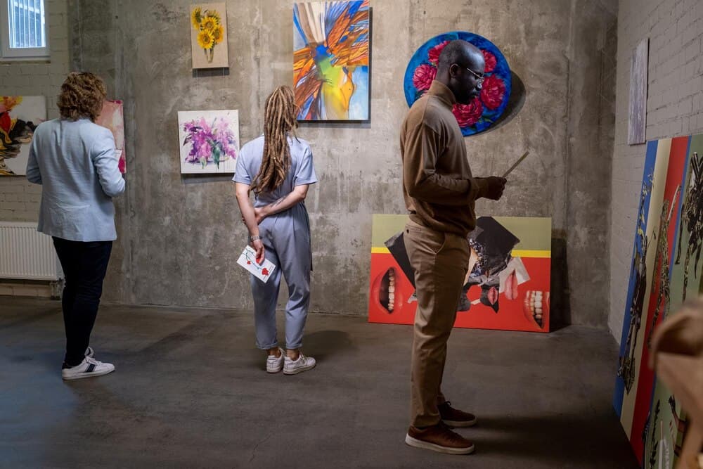 Muestra pictórica y fotográfica de la Asociación Artística y Cultural de Pontevedra