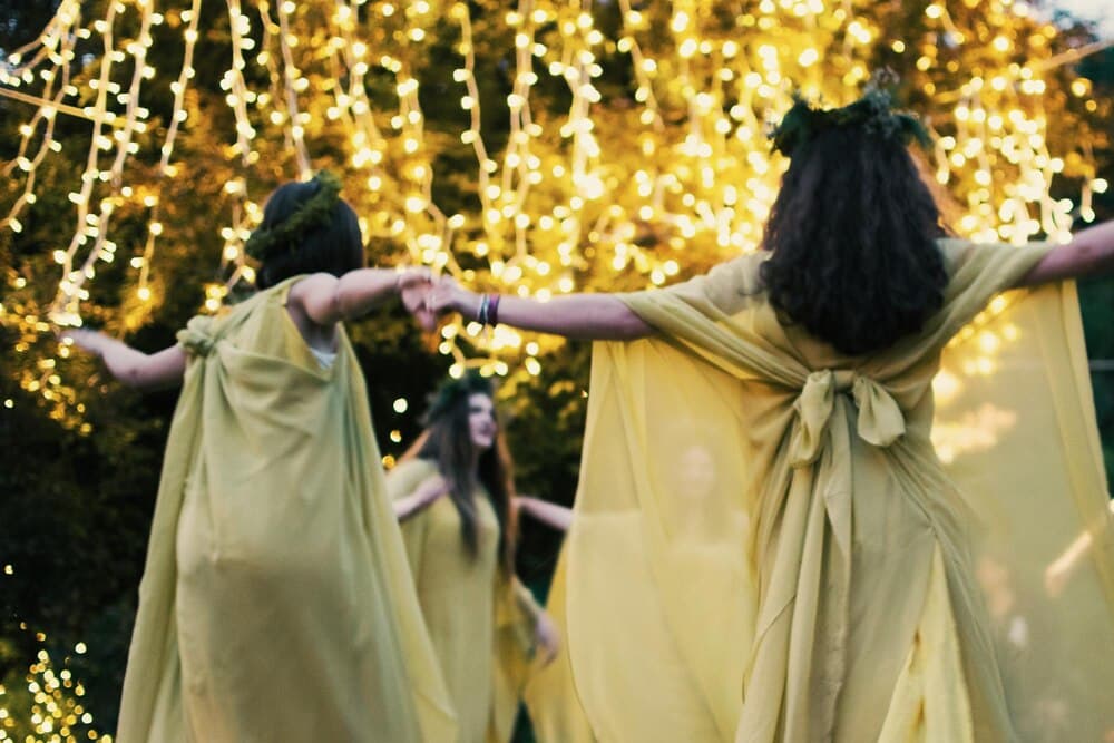 Actuación de la escuela Baile Danza 10