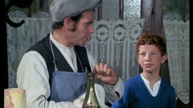 Proyección de 'La casa del bosque' (La maison des bois) - Cap. 1