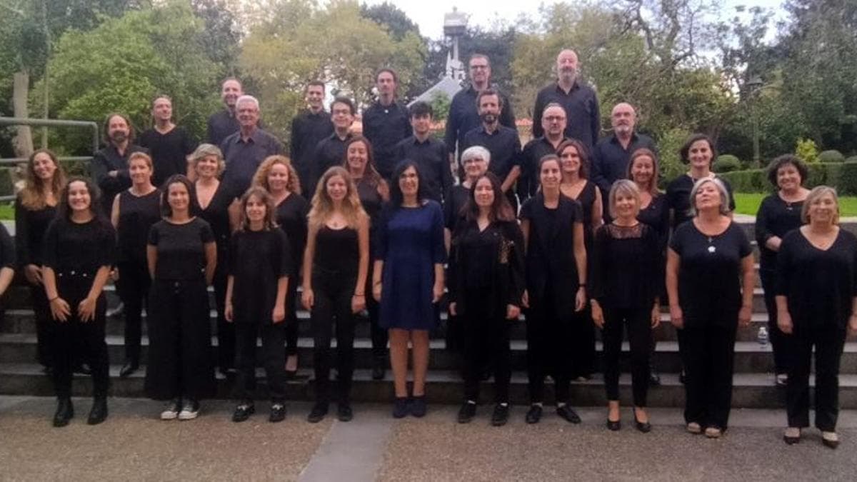 Concierto benéfico de los coros Ribadedeva y Castillo de Gauzón en favor de Galbán