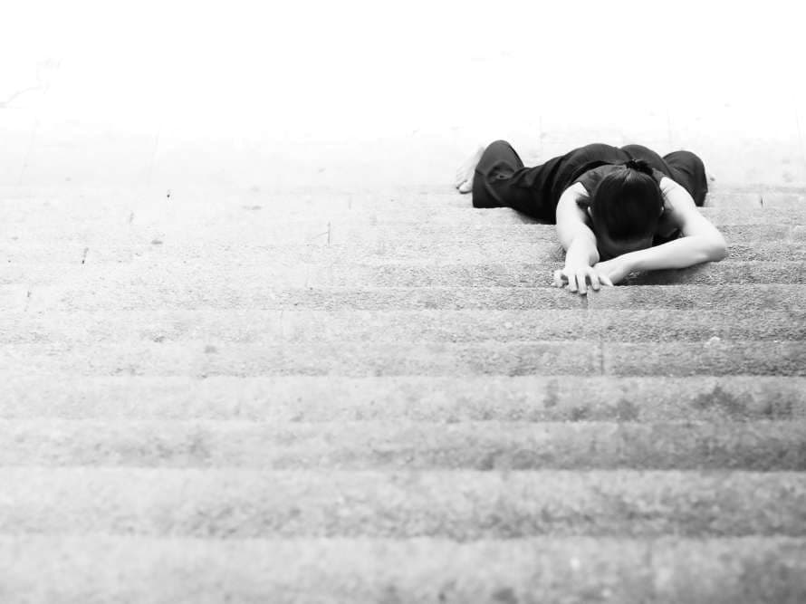 Tania Gonzalez (música en directo Sara Muñiz). Stilling-Solo performance para cuerpos exhaustos