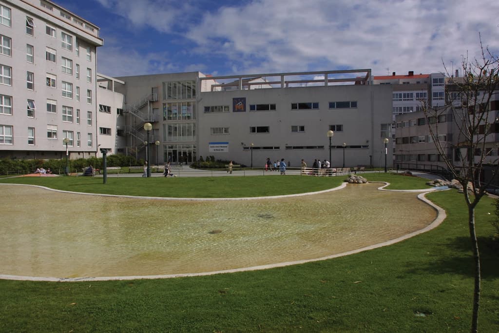 CCM Monte Alto desde la Plaza de los Abuelos | Este Centro f… | Flickr