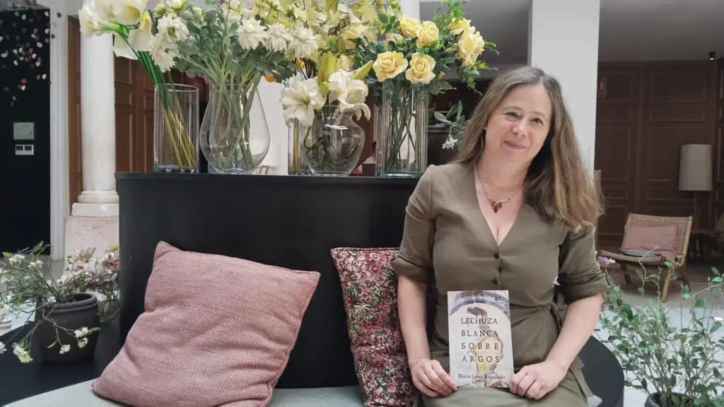 Presentación de novela 'Lechuza blanca sobre Argos'