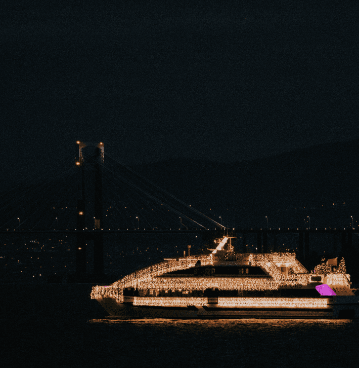 Cena a bordo de O Barco do Nadal de Vigo