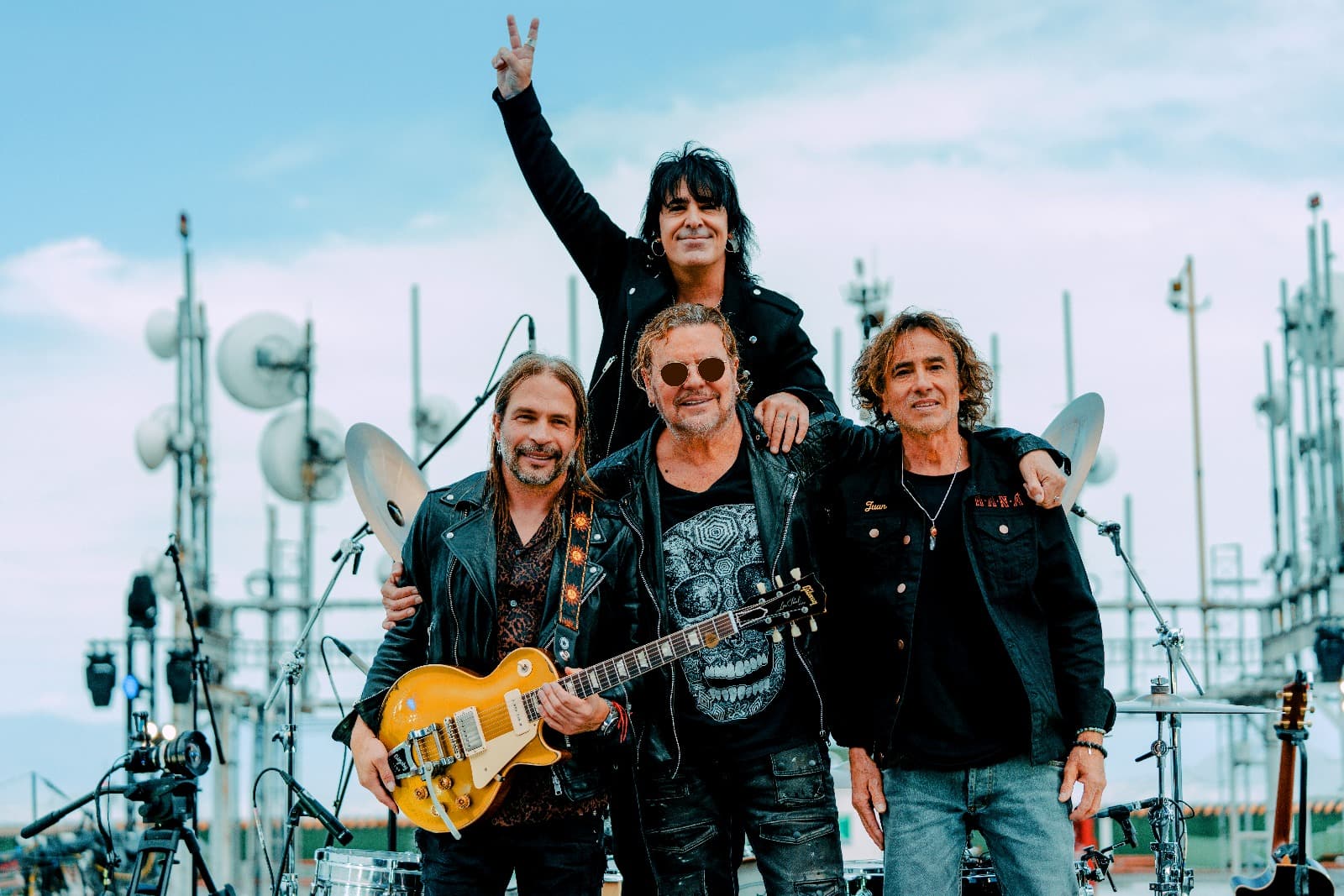 MANÁ + artistas invitados