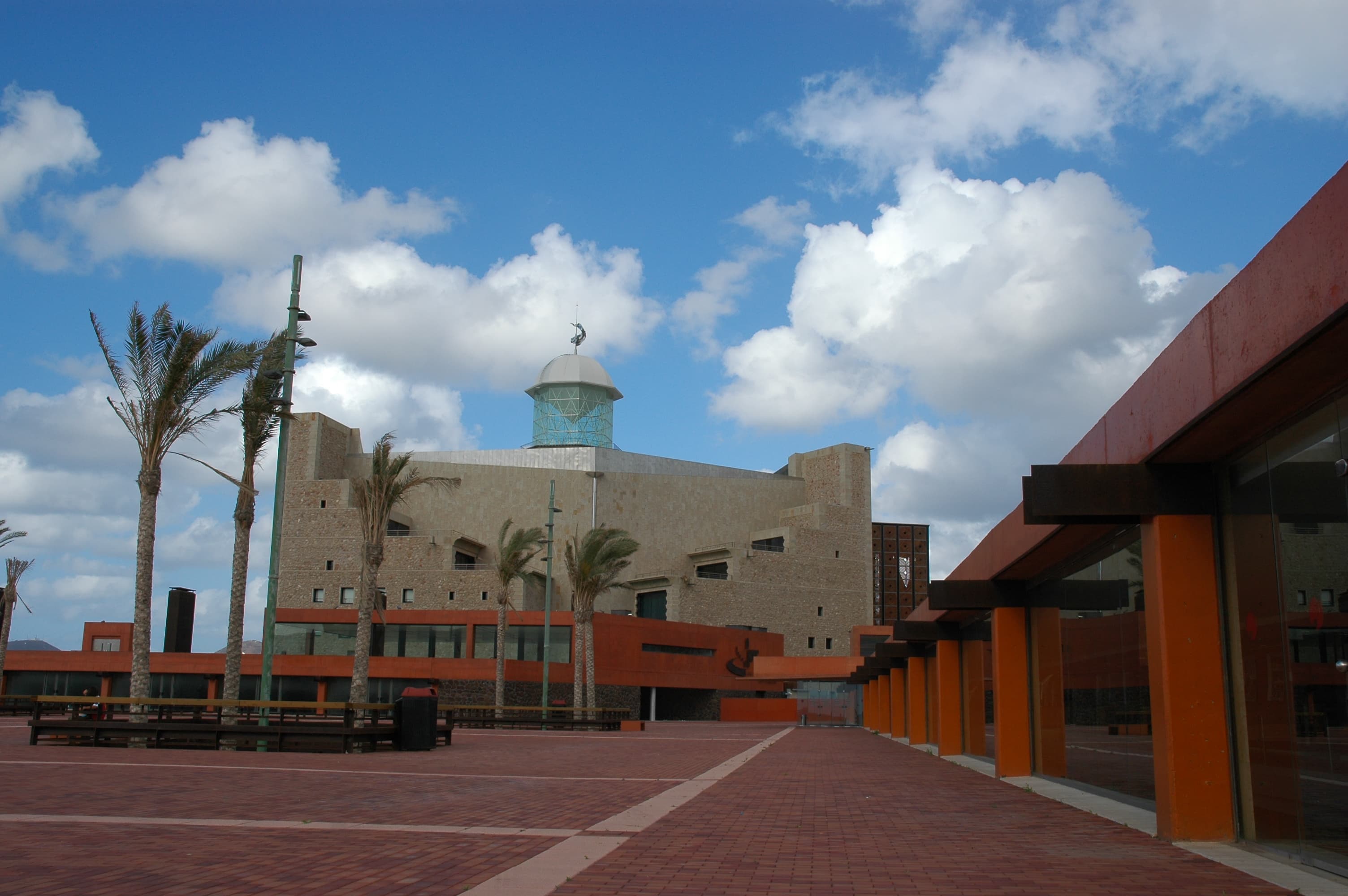 File:Auditorio alfredo kraus & plaza de la musica las palmas gran ...