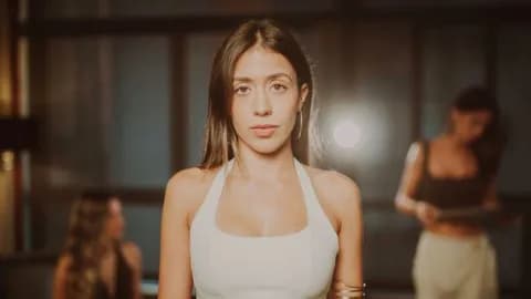 Amparo presenta single en directo