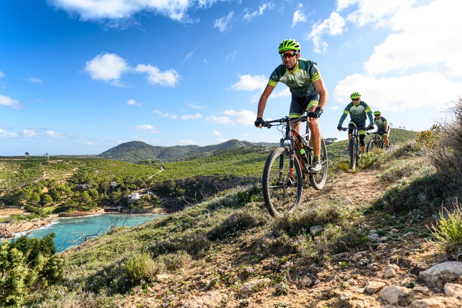 Electric mountain bike tours