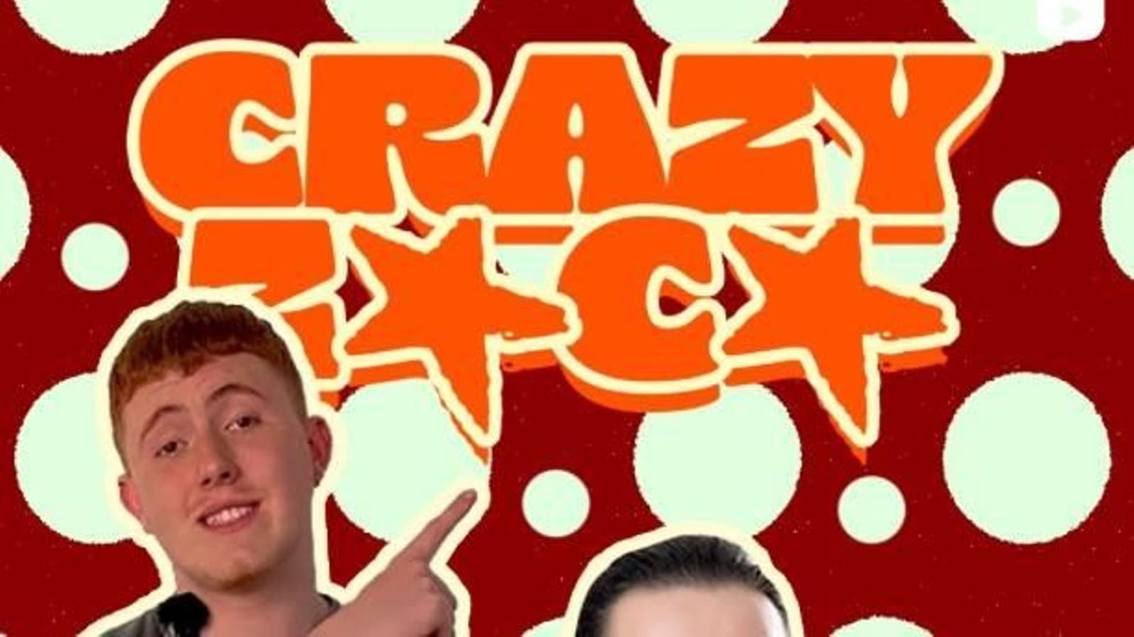 Macro mercado con ropa vintage de marca