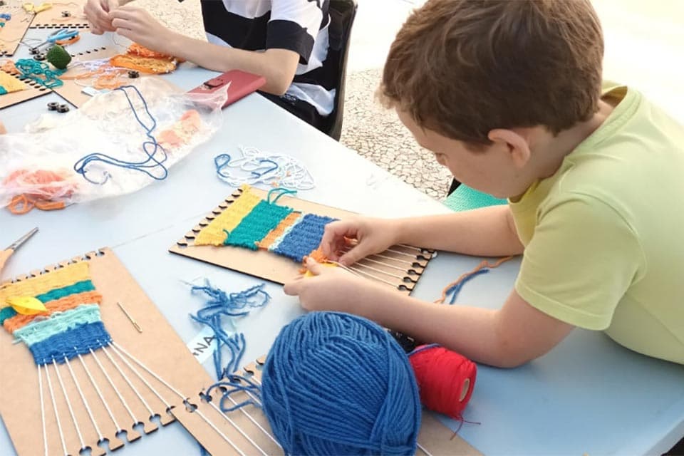 Taller 'Aprendre l'art de teixir'