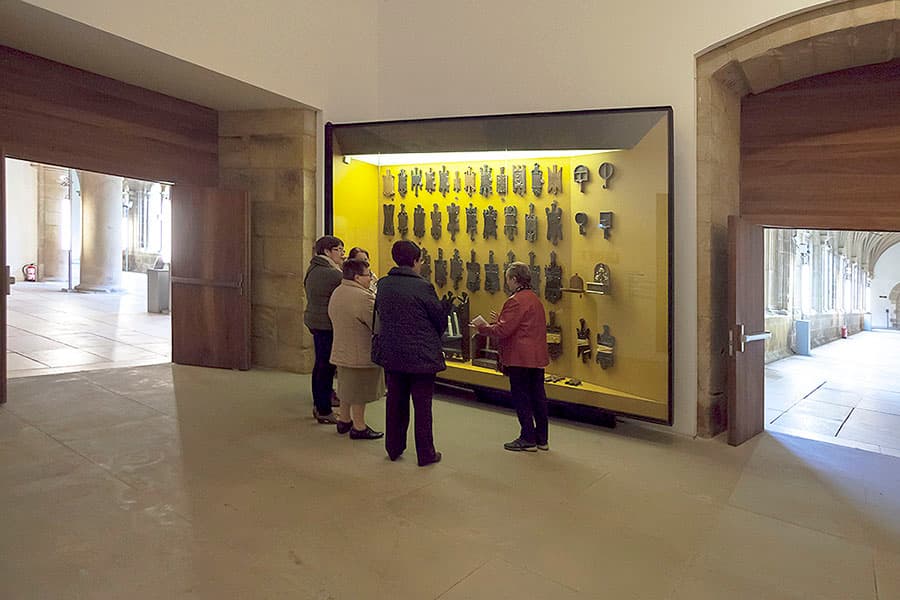 Visita guiada: El museo y las pinturas de J.M. Sert