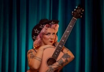 Concierto de Angela Hoodoo