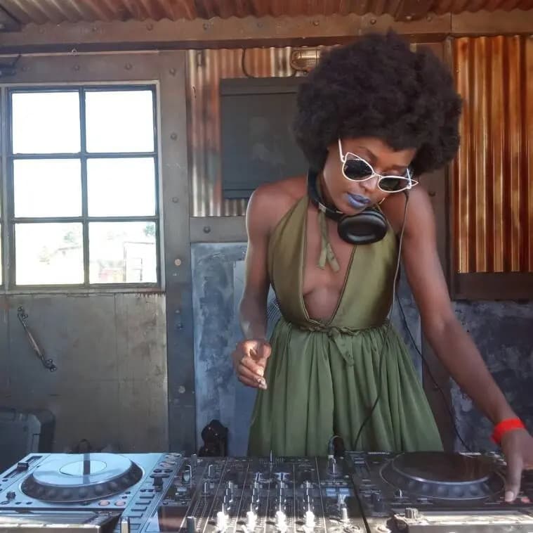 Matadero Multipista: Música de África