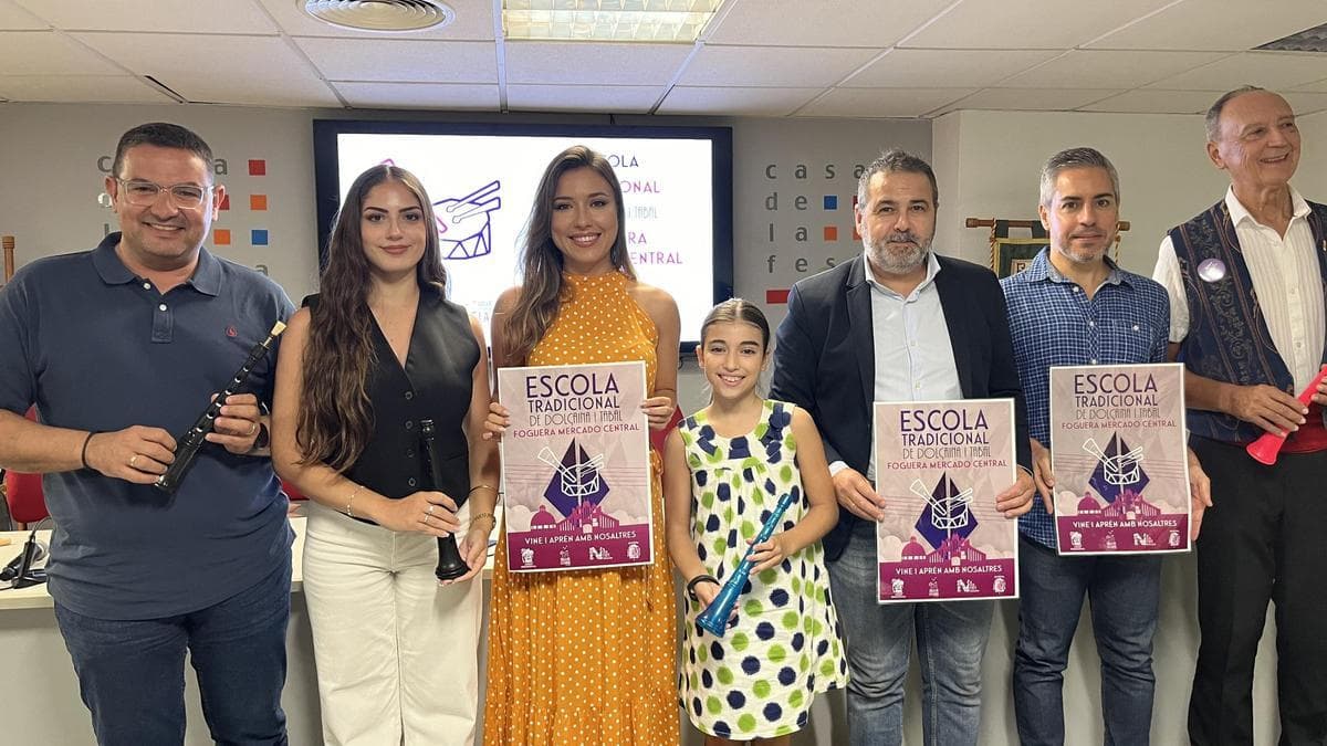 Escola Tradicional de dolçaina i tabal Foguera Mercado Central