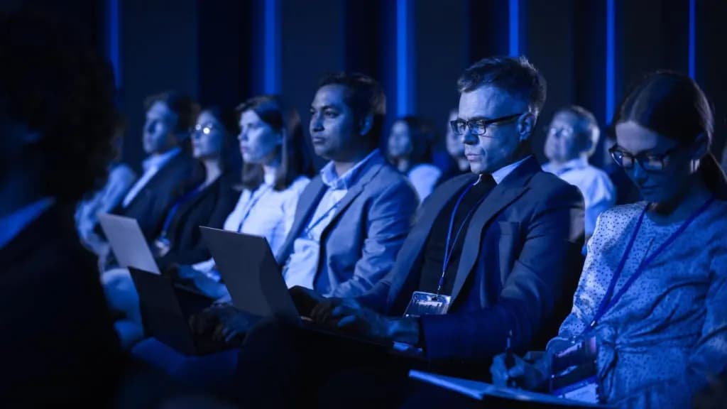 Más allá del código: cómo ser empleable en el sector tech