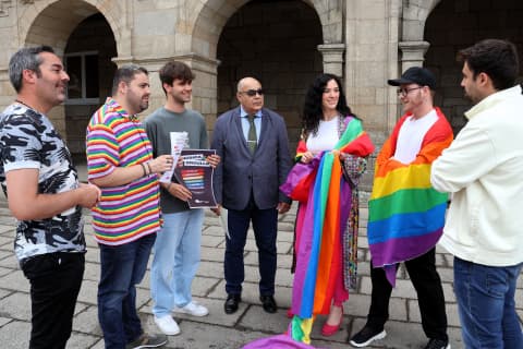 Coloquio sobre homofobia, bifobia y transfobia
