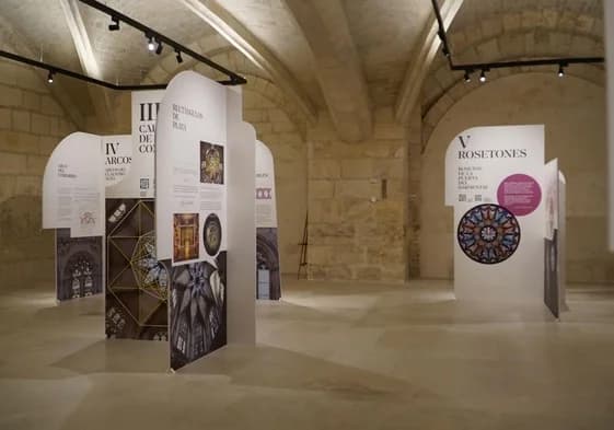 Exposición 'De la geometría a la piedra. Tesoros matemáticos de la Catedral de Burgos'