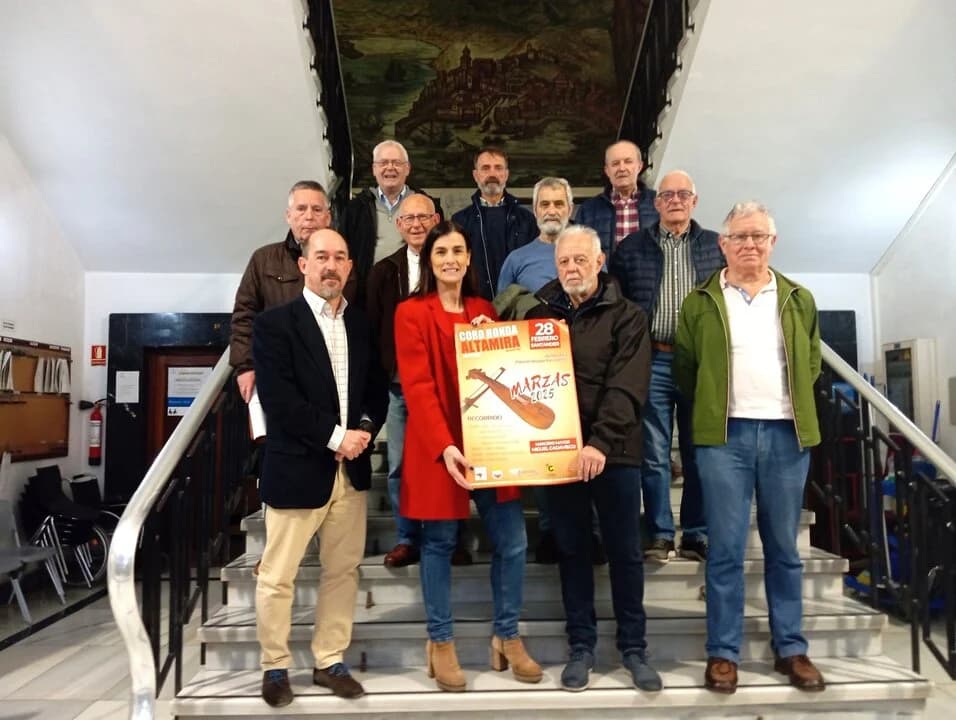 El Coro Ronda Altamira canta las Marzas