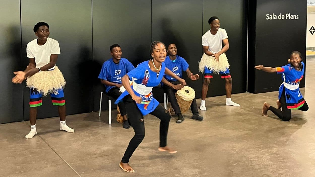 Recepció a la delegació de Malawi de l'ONG Petits Músics del Món