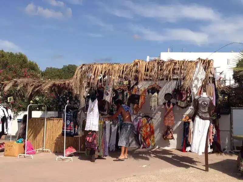 Ibiza: Mercadillos de verano para todos los días de la semana