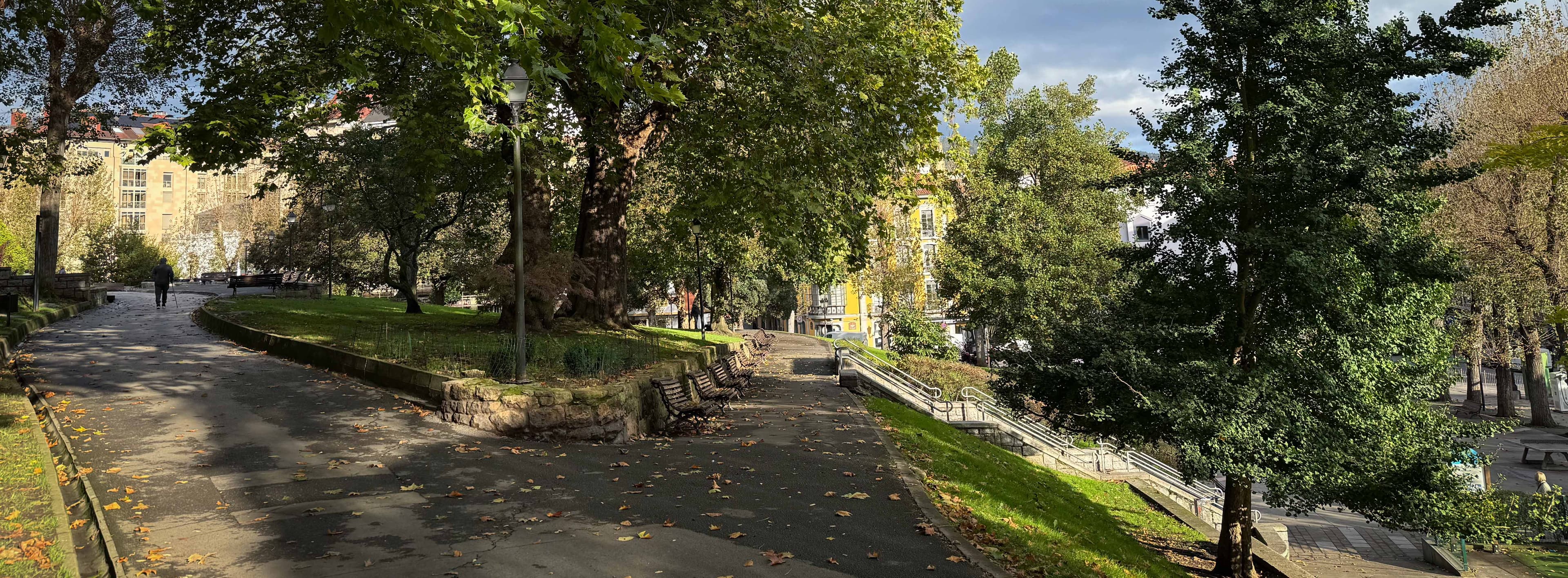 Concierto de From, Daga y Ruido Rojo DJ