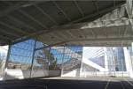 Vista interior de la pista polideportiva cubierta del colegio