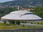 Vista exterior panorámica del Donostia Arena (Illunbe) con su característica cubierta blanca.