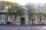 Fachada principal del Teatro de la Maestranza con su arquitectura característica