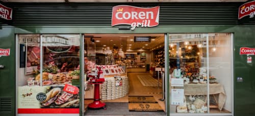 Fachada principal de la tienda Coren Grill